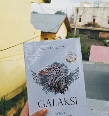 Book Review Galaksi - Poppi Pertiwi