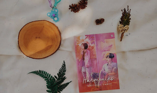 Book Review Harmonies - Temillasari Dwenti